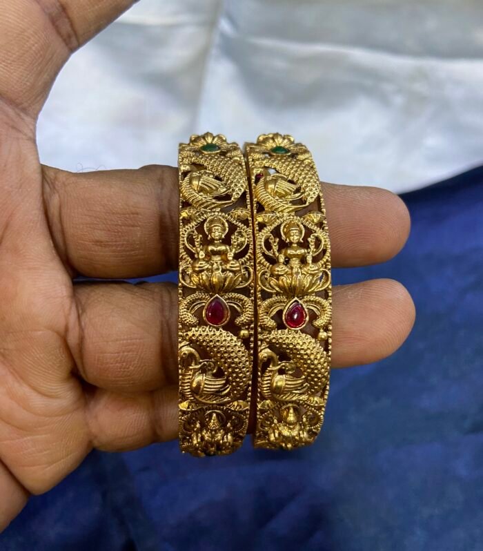 Antique kada Lakshmi with peacock bangle