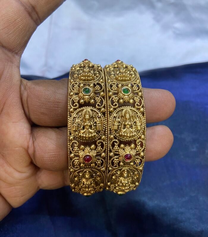 Antique kada Lakshmi with flower bangle