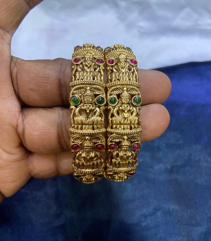 Antique kada Lakshmi’s bangle