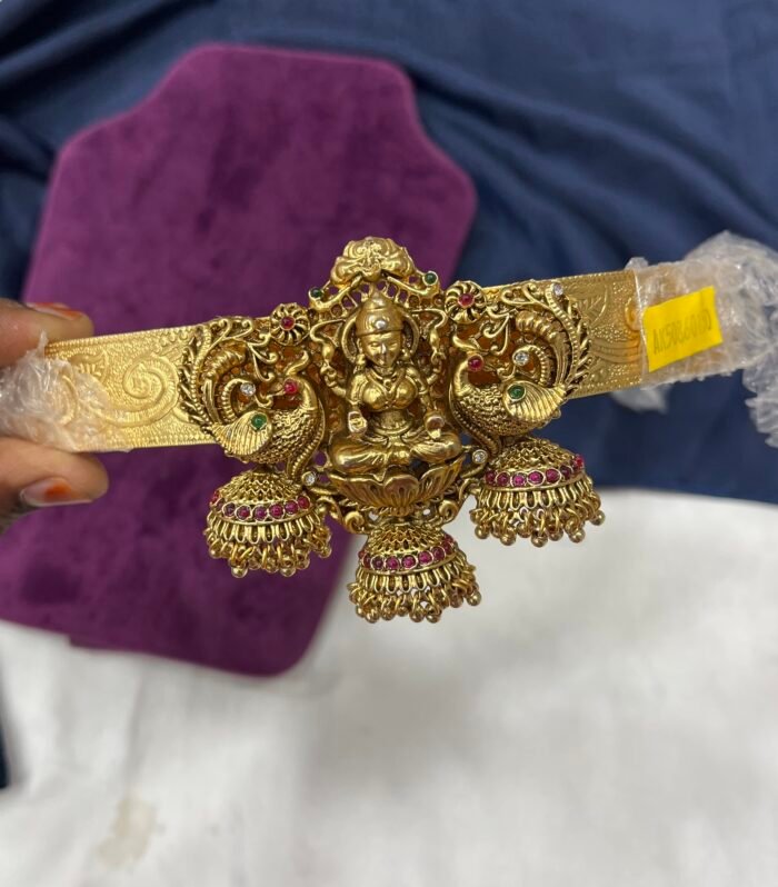 Clear Jhumka Style Single pendent Hipblet