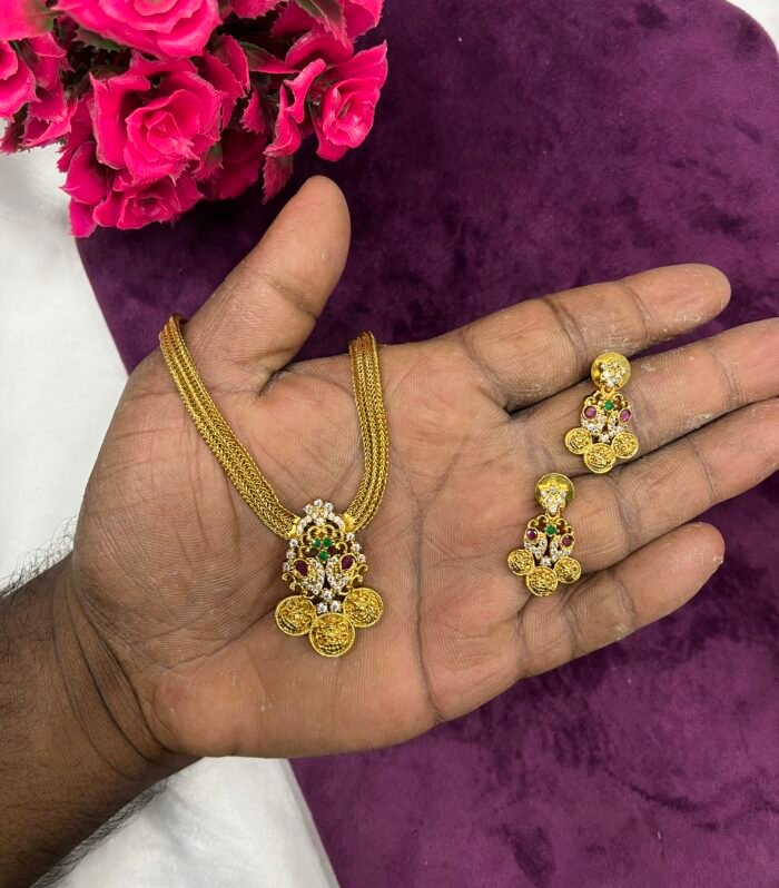 The type is Coin Design with Attigai Necklace