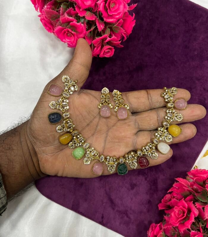 Victoria Necklace Completely Carving Multi Stone Beautiful Looks