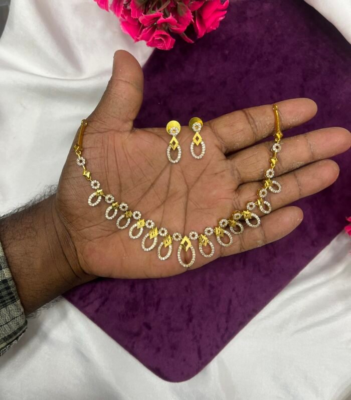 Gold Design Simple Necklace