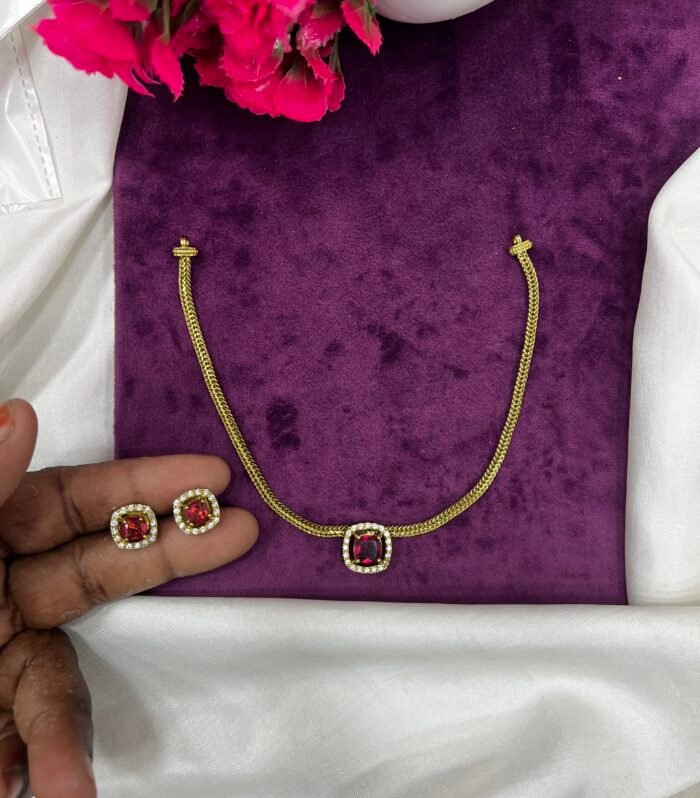 Simple Necklace Premium Quality Its Perfectly Suits for Half Saree
