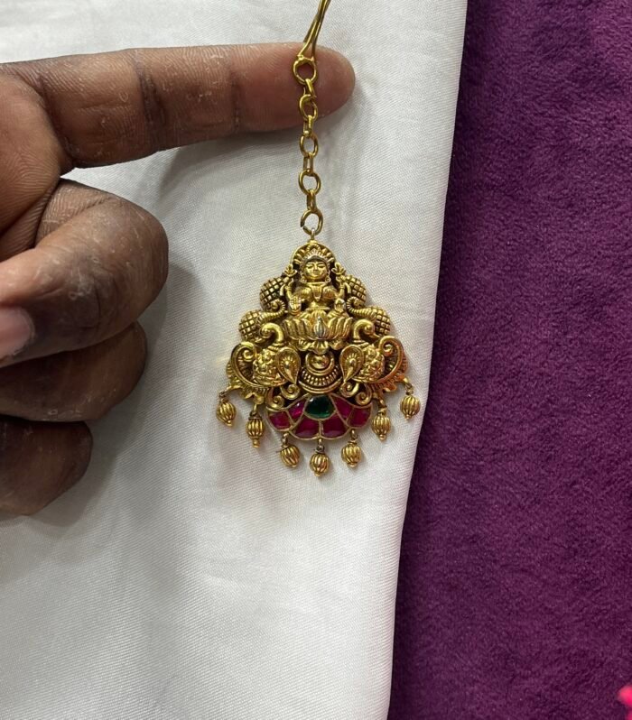 Jadau Kundan Tikka Single Pendent