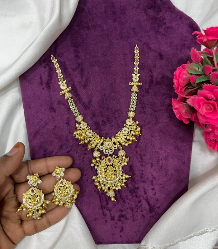 Real Kemp with Lakshmi Midlength Necklace